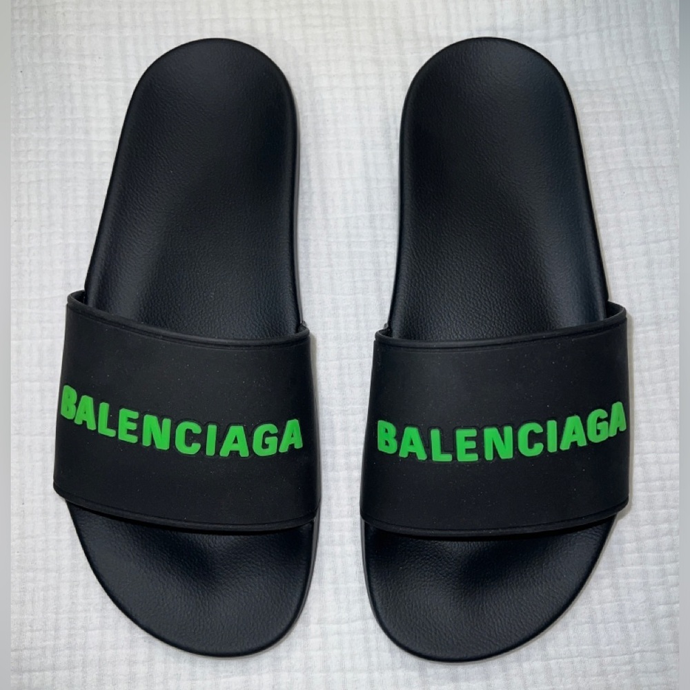 New! $325 Balenciaga Rubber Pool Slide in Black & Neon Green Size 39 - Women’s